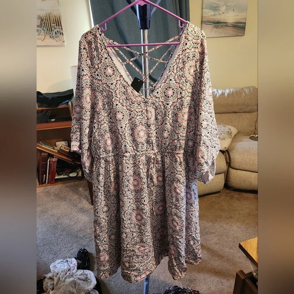 Dress - Picture 3 of 5